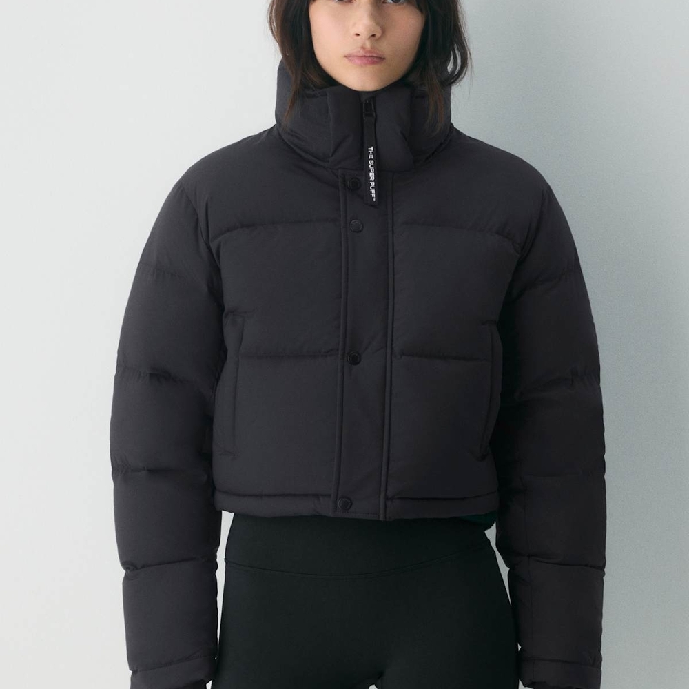 Aritzia The Super Puff™ XtraShorty Woman Jacket